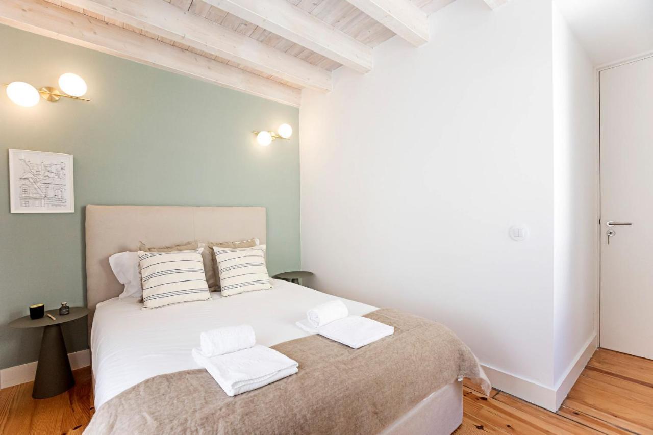 D. Joao IV Apartments By Lovelystay Porto Luaran gambar