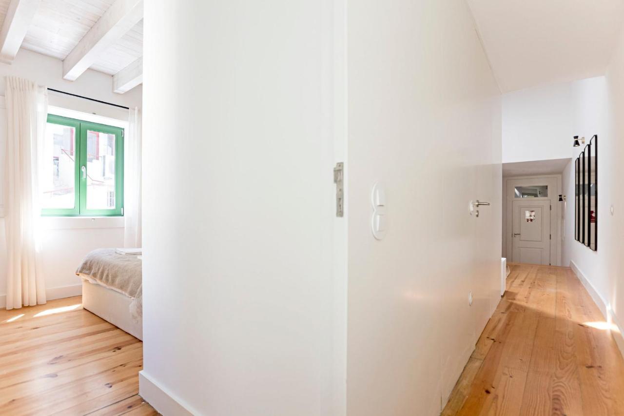 D. Joao IV Apartments By Lovelystay Porto Luaran gambar