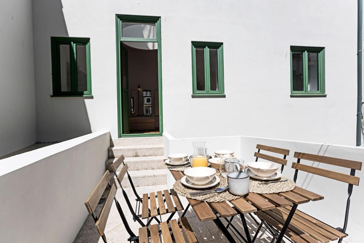 D. Joao IV Apartments By Lovelystay Porto Luaran gambar