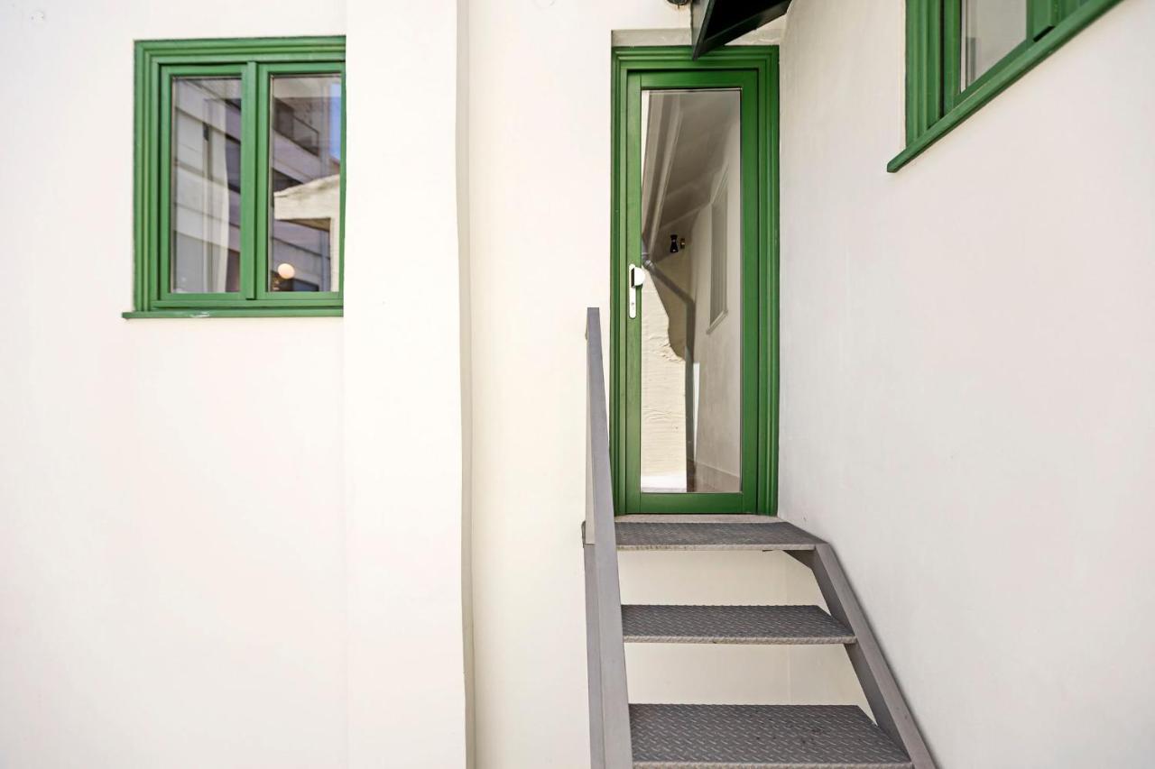 D. Joao IV Apartments By Lovelystay Porto Luaran gambar