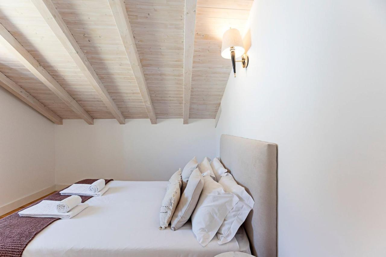 D. Joao IV Apartments By Lovelystay Porto Luaran gambar